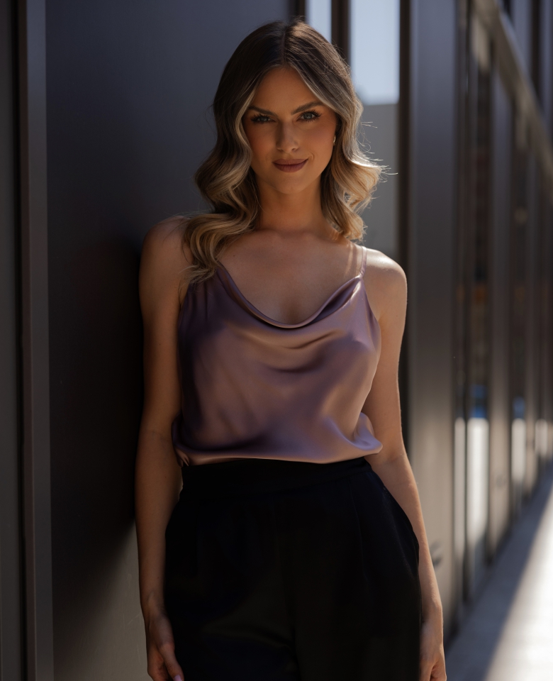 Jedwabny top dekolt woda - dusty pink