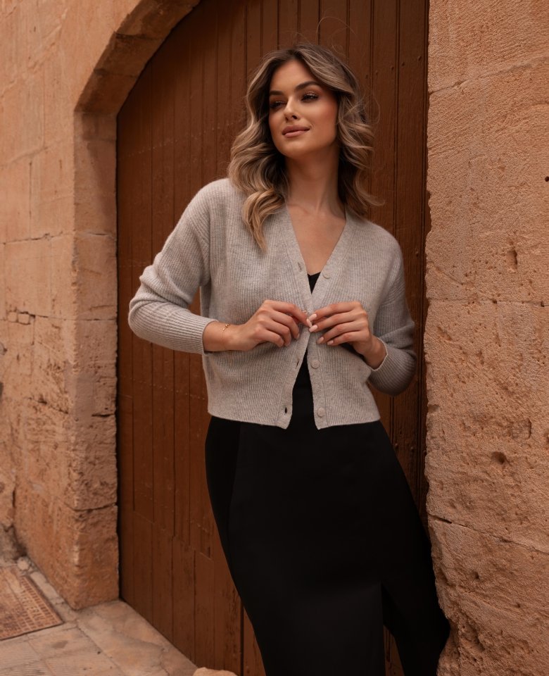 Strickjacke aus 100 % grauem Kaschmir