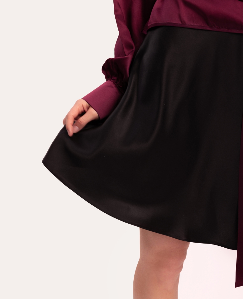 Silk mini skirt - black